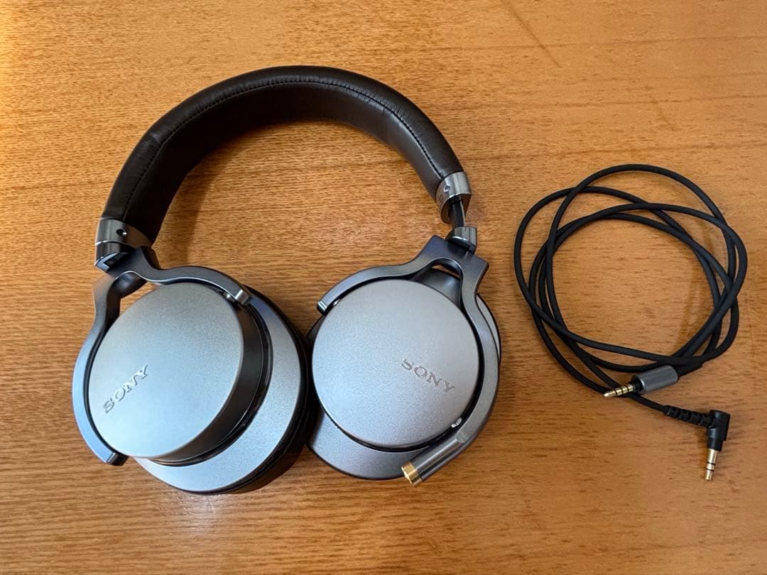 SONY 有線ヘッドホン MDR-1A
