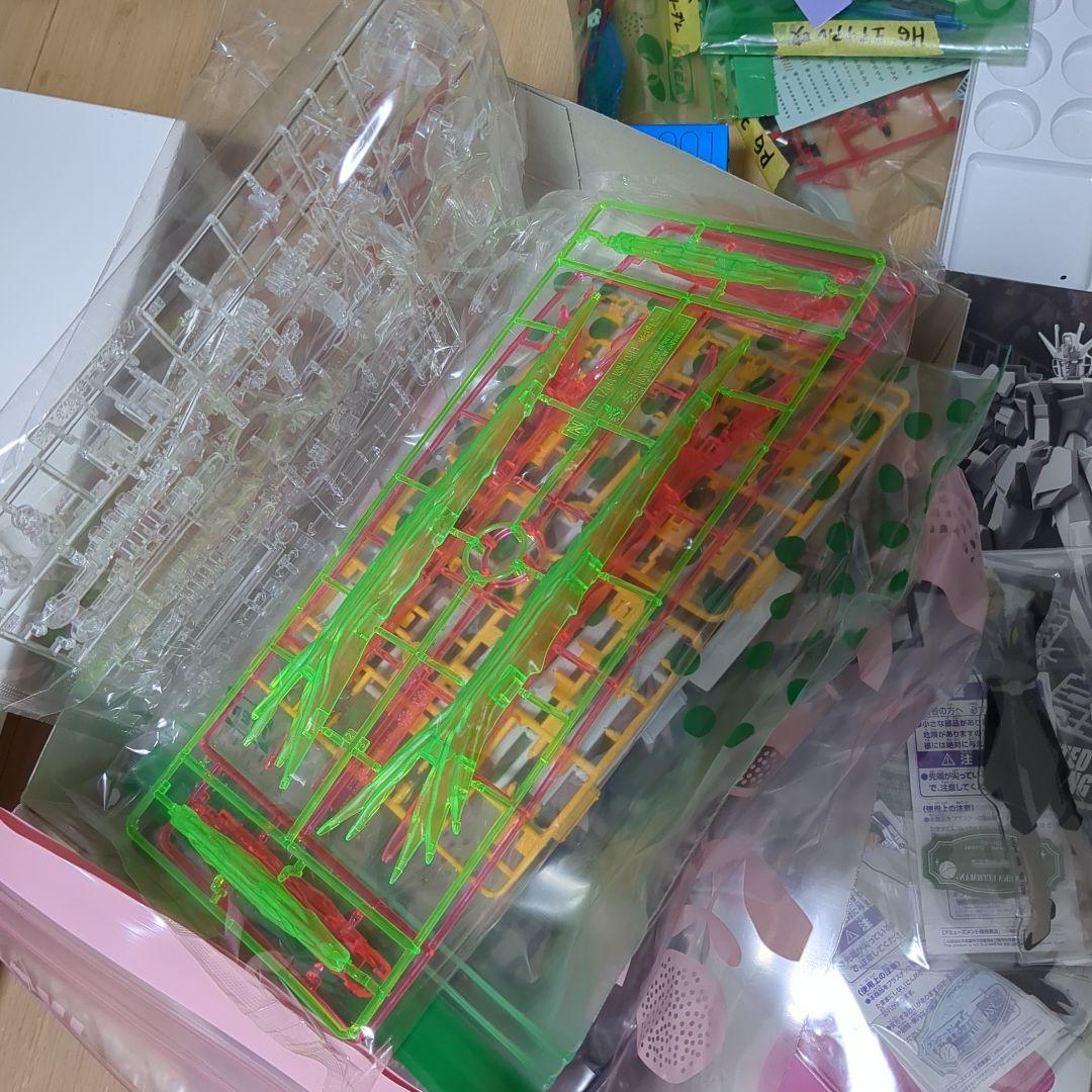 ガンプラ　25体　まとめ売り　デカール等おまけ付き