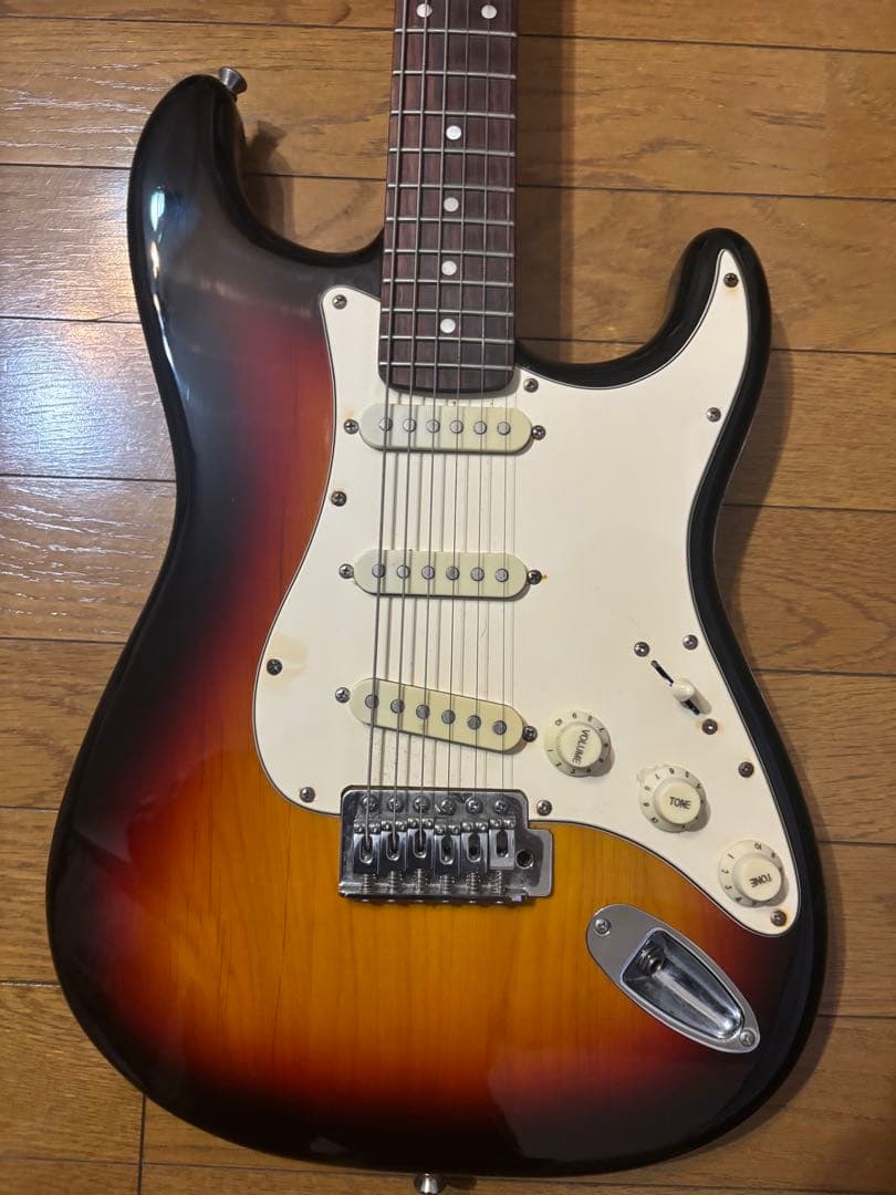 バッカスストラトキャスター 美品