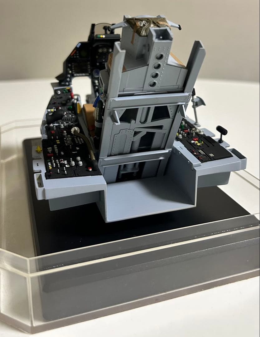 【完成品】1/12 エッシー F-16 コックピット