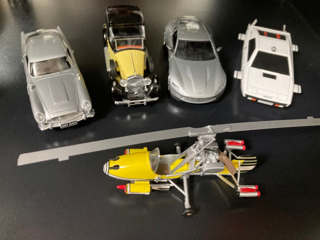 Corgi 007シリーズ ボンドカー 5種ビーグルセット！