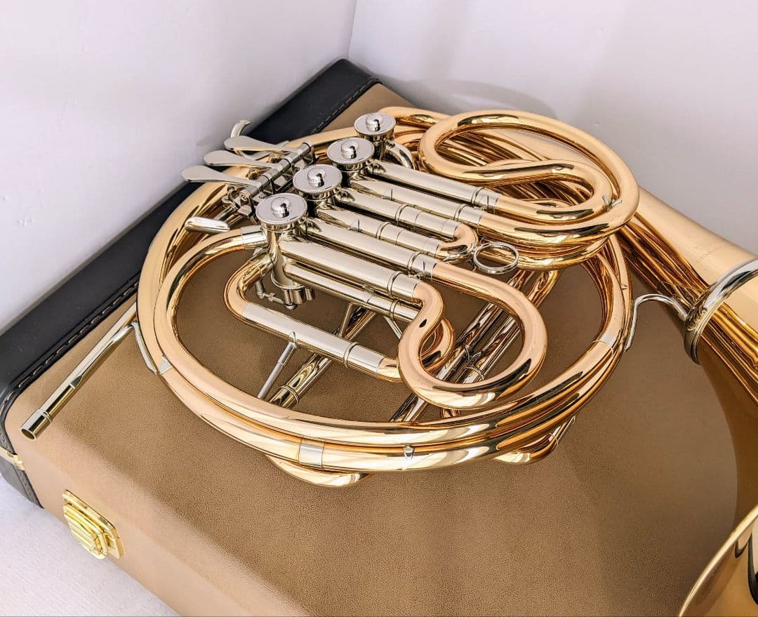 《つくし》【良質品】ヤマハ ホルン YHR-567GDB ゴールドブラス