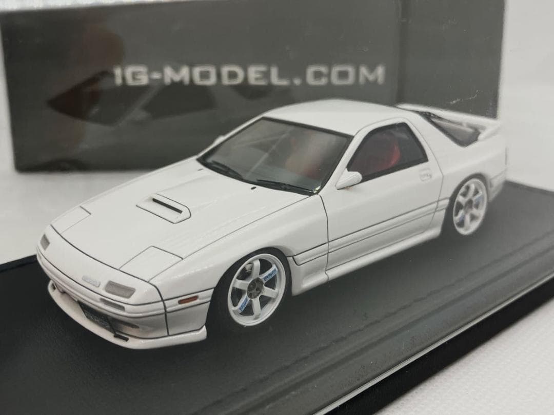 ★マツダ サバンナ RX-7★FC3S★ホワイト★イグニッションモデル★1/43