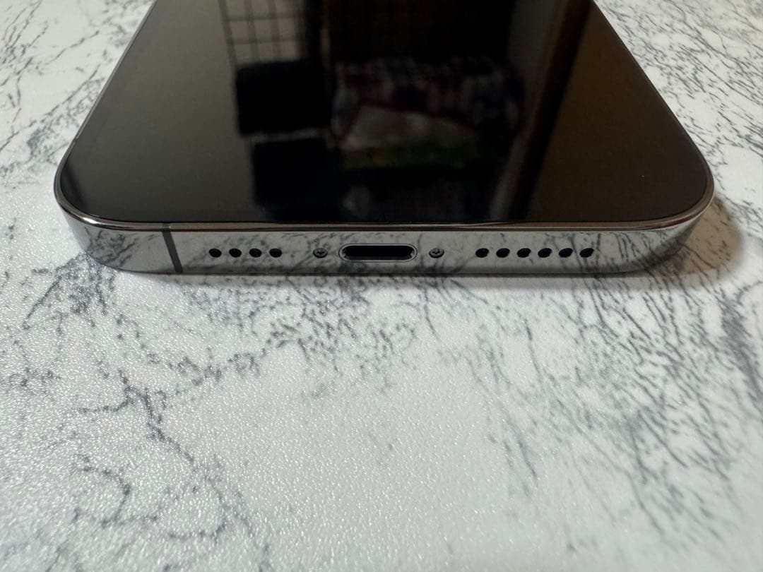 ほぼ未使用の超美品 残債なし iPhone12 ProMax 本体 512GB