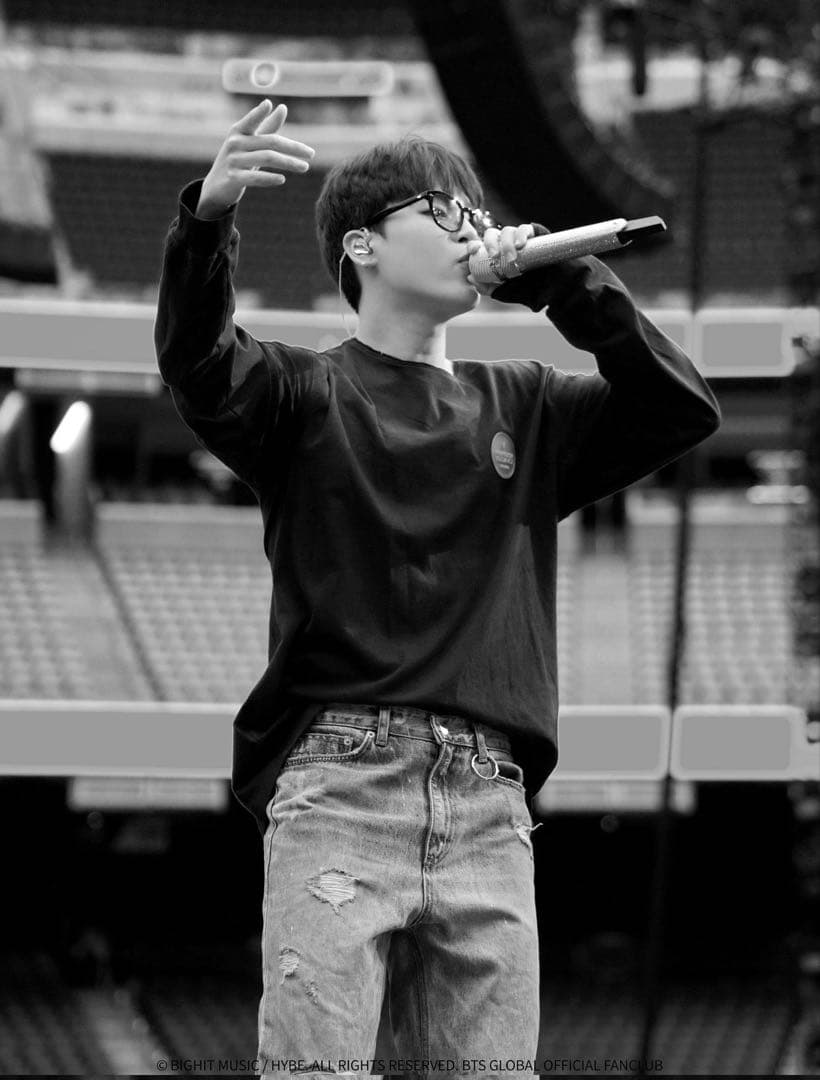 BTS PERMISSION TO DANCE ジミン テヒョン 着用　ロンT