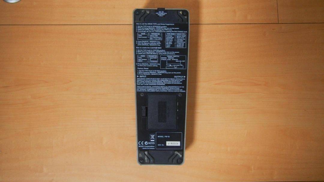 BOSS PW-10 V-WAH ボス ワウ ペダル PSA-100P