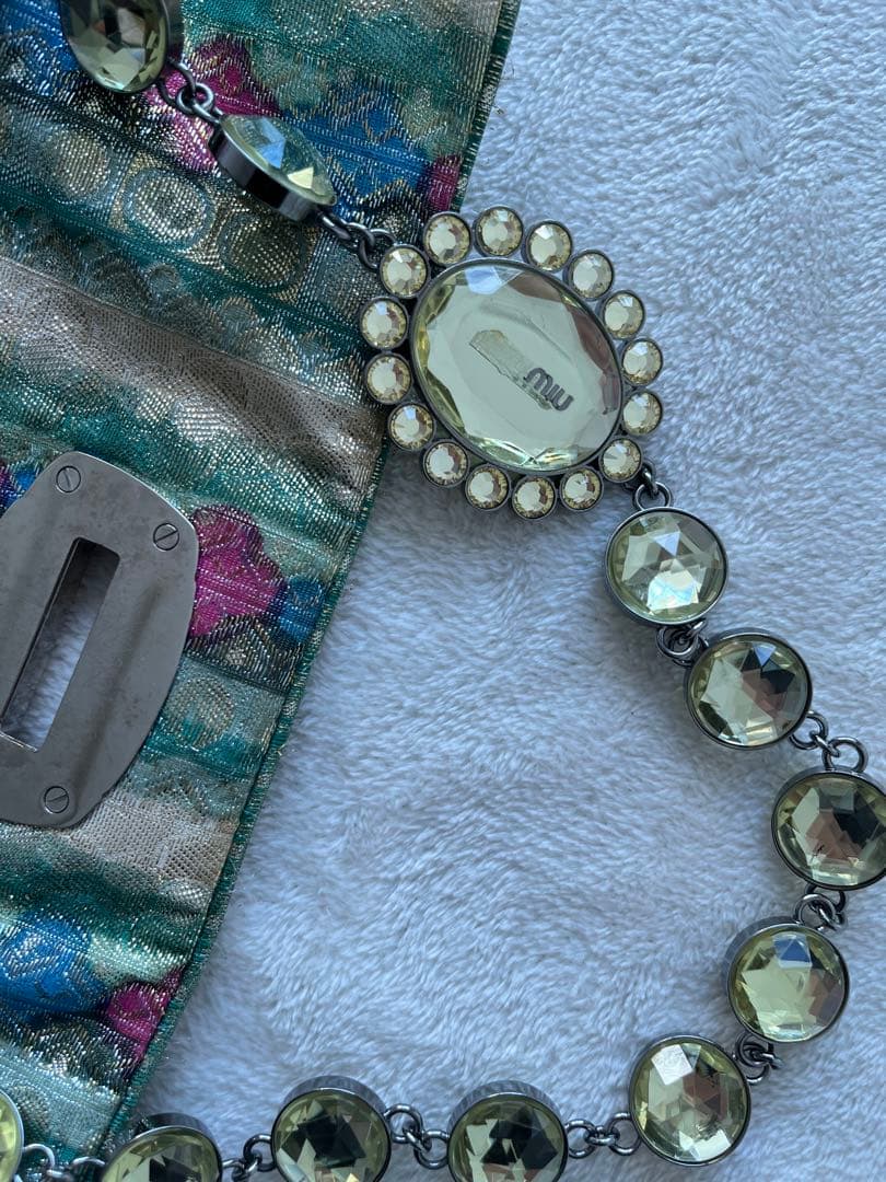 miumiuミュウミュウバッグ ビジュー付き