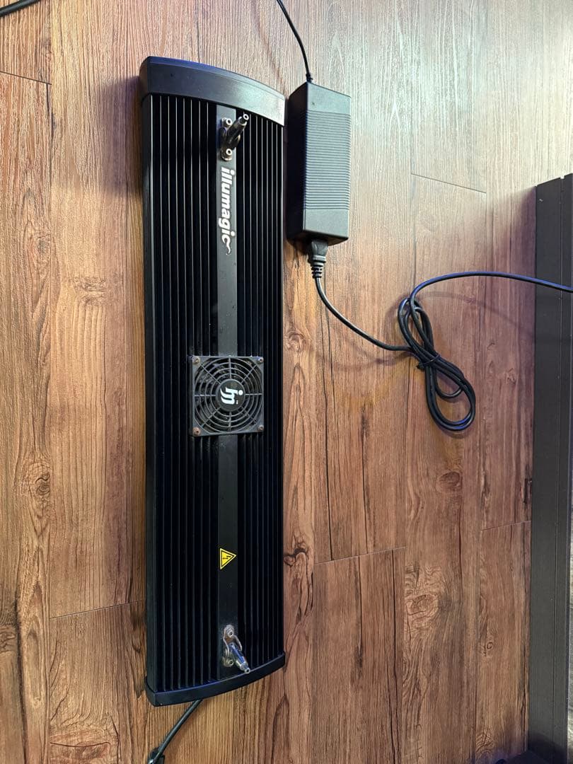 サンゴ　海水魚　Illumagic LED 60センチ　水槽ライト