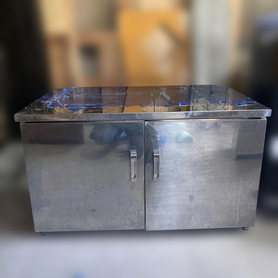 ステンレス製作業台 両開き扉付き