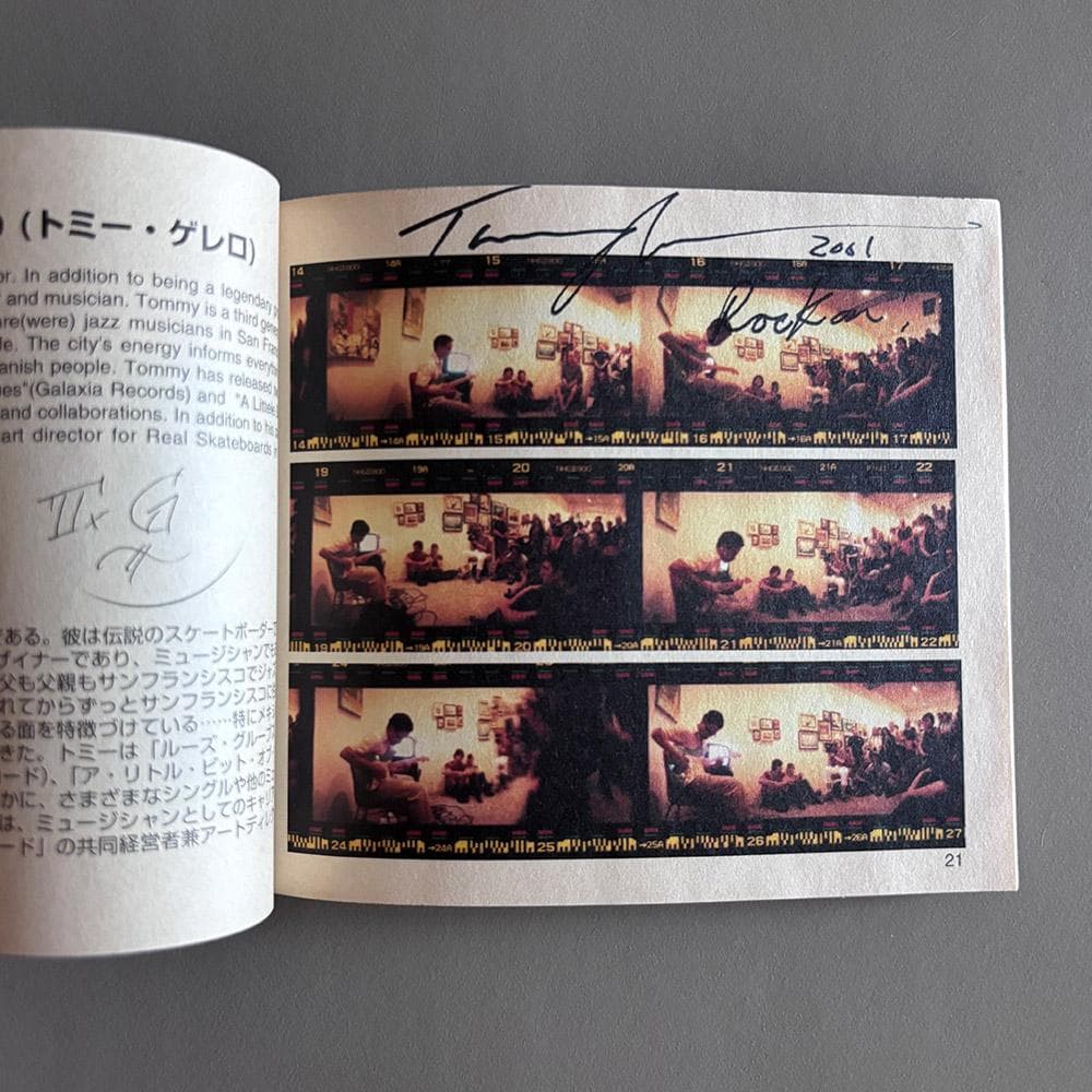 Untitled 2001 ブックレット（サイン入り）