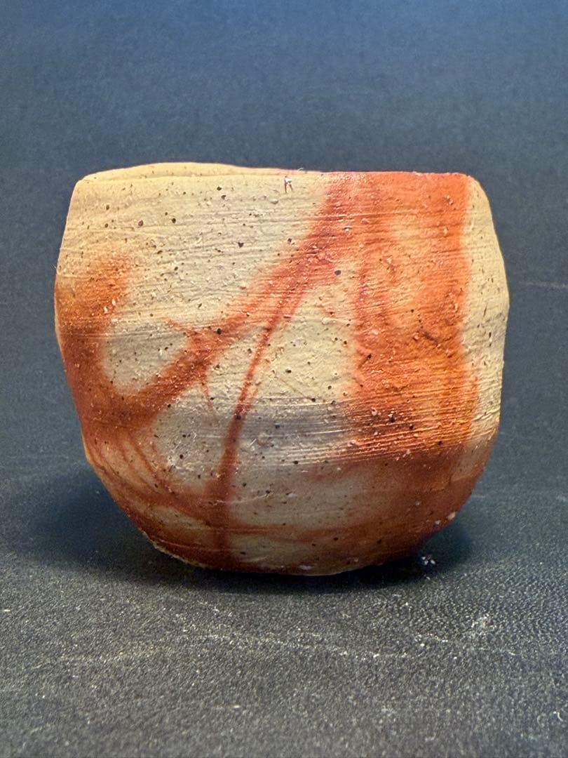 小山厚子　備前ヒダスキぐい呑　共箱、共布、しおり