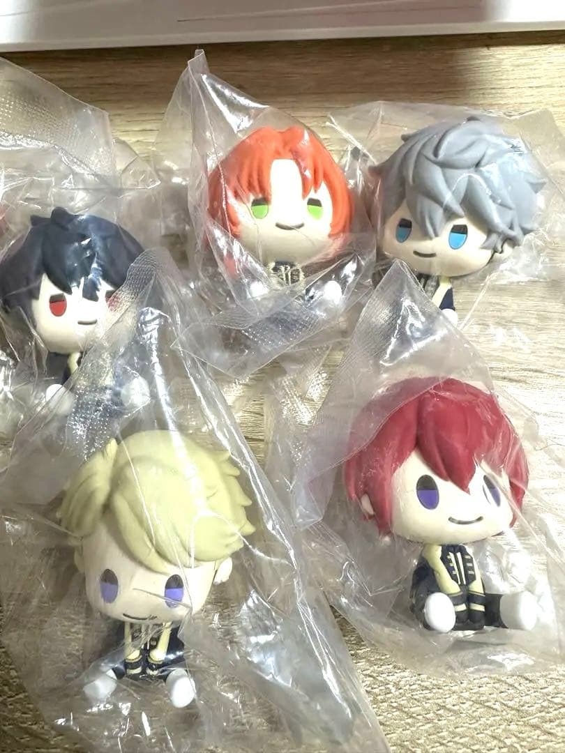 あんスタ 一番くじ フィギュア Knights 5体セット 朔間凛月 瀬名泉 等