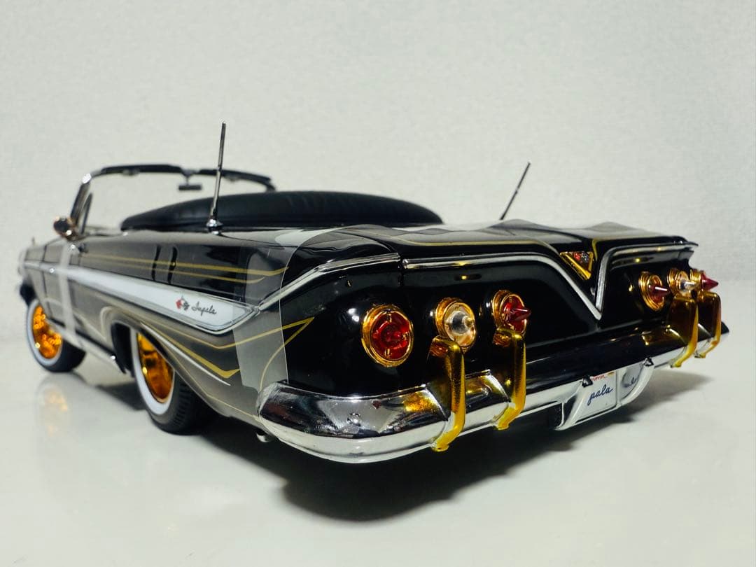 '61 Chevyシボレー Impalaインパラ ローライダー 1/18 新品
