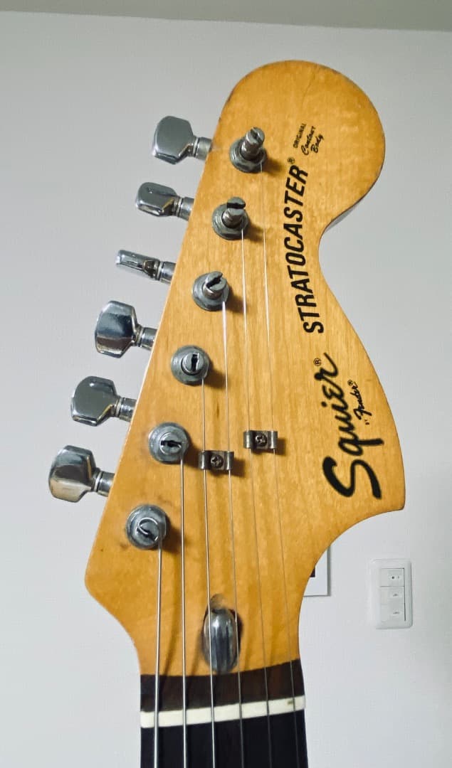 SQUIER JV シリアル　1983年