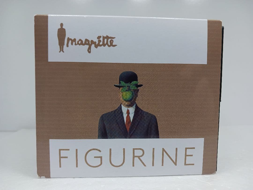 ポケットアート ルネ・マグリット スタチュー