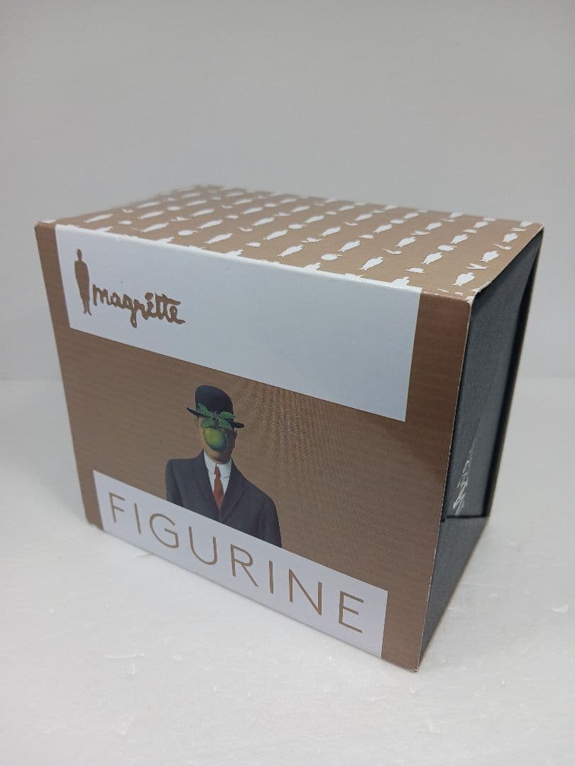 ポケットアート ルネ・マグリット スタチュー