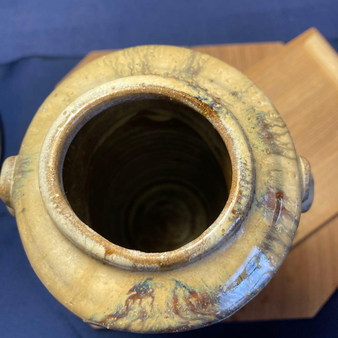 陶器　耳付き花入れ