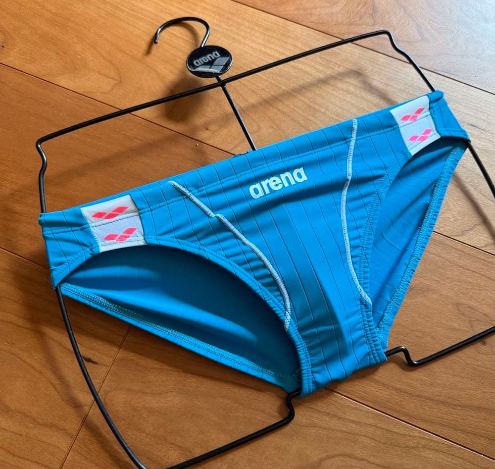 【美品】ARENA ダブルマット ARN-7020 M スカイブルー 競パン