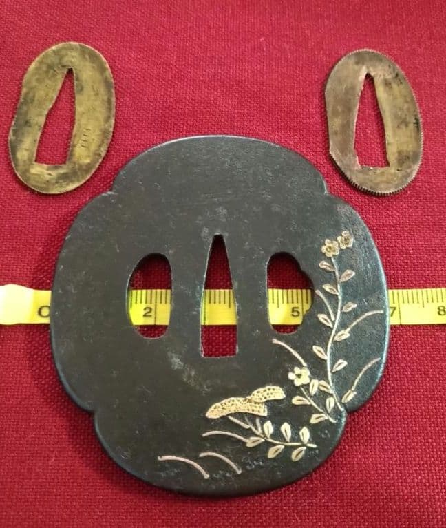 刀鍔　金花装飾　切羽