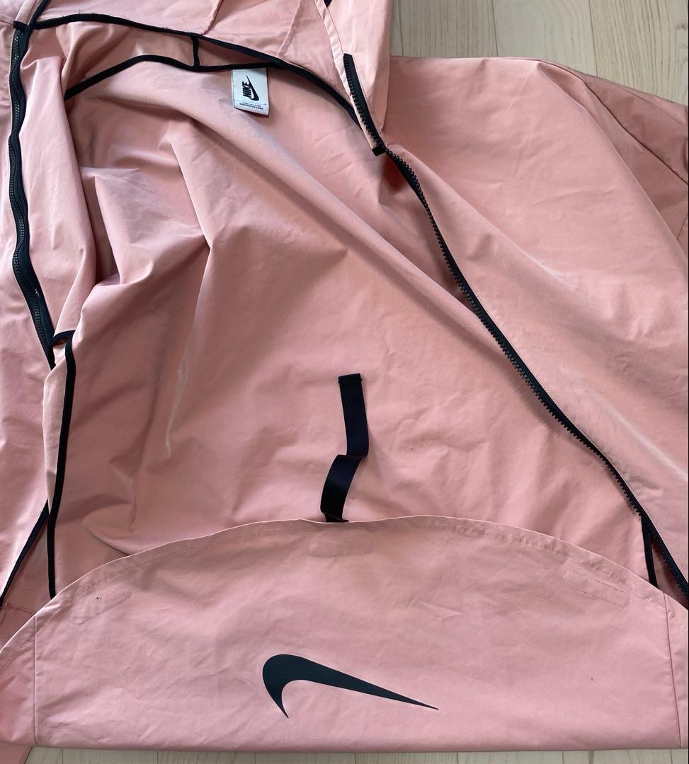 Ms　NIKE NIKELAB AAEナイキ　ウィンドブレイカー　サイズM