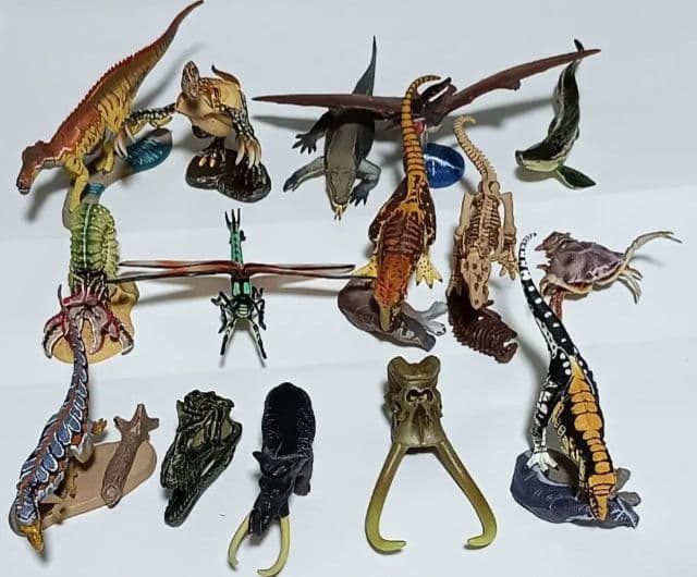 恐竜まとめ売り　チョコラザウルス　ダイノテイルズ　ダイノモデルス　ダイノワールド
