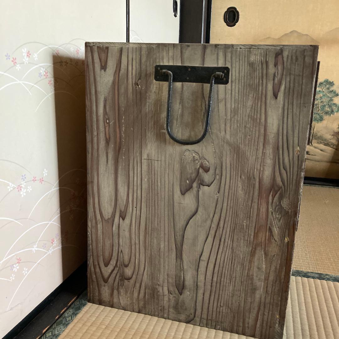 桐の箪笥　昭和レトロ　アンティーク　三段引き出し