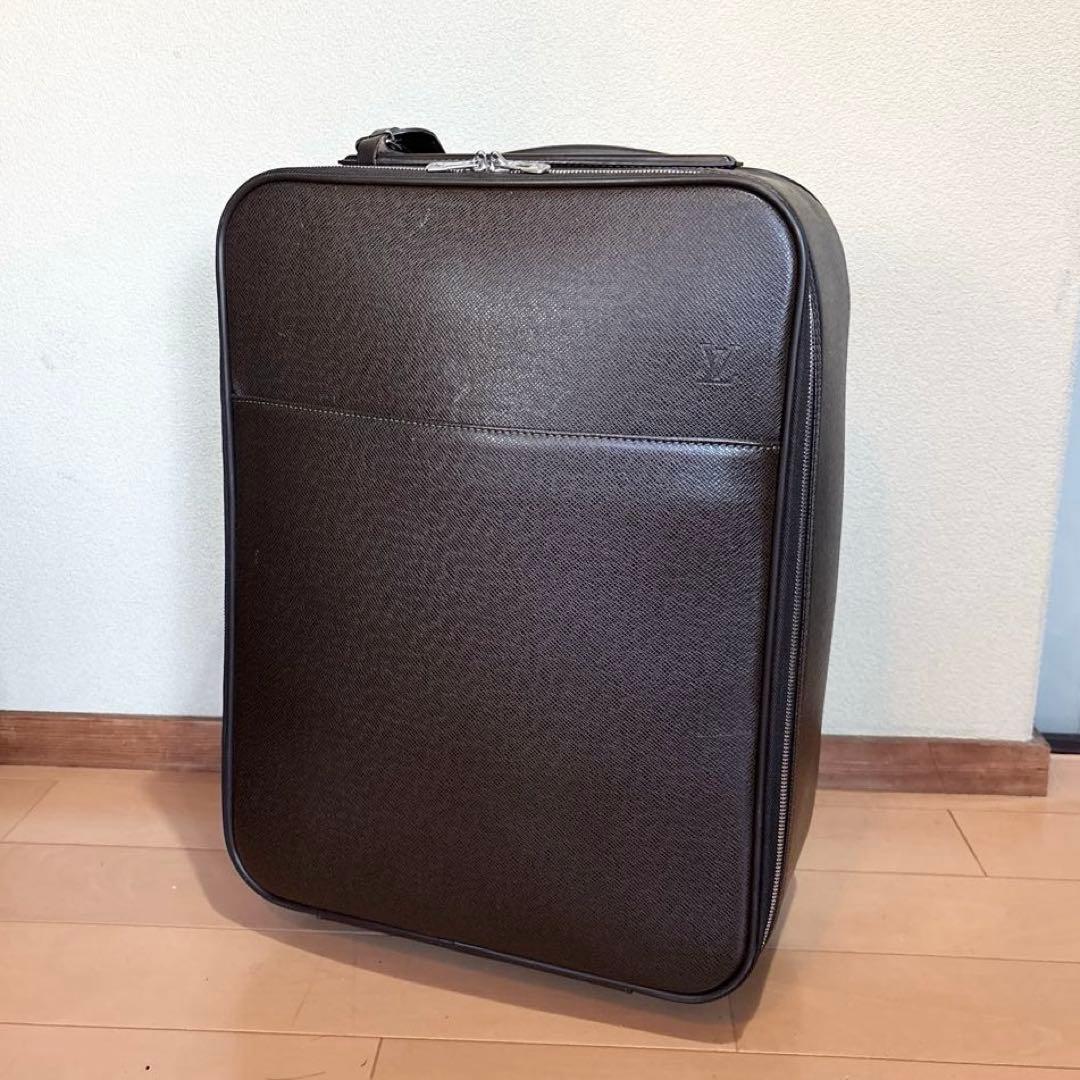 ルイヴィトン M23314 タイガ ペガス45 キャリーケース グリズリ