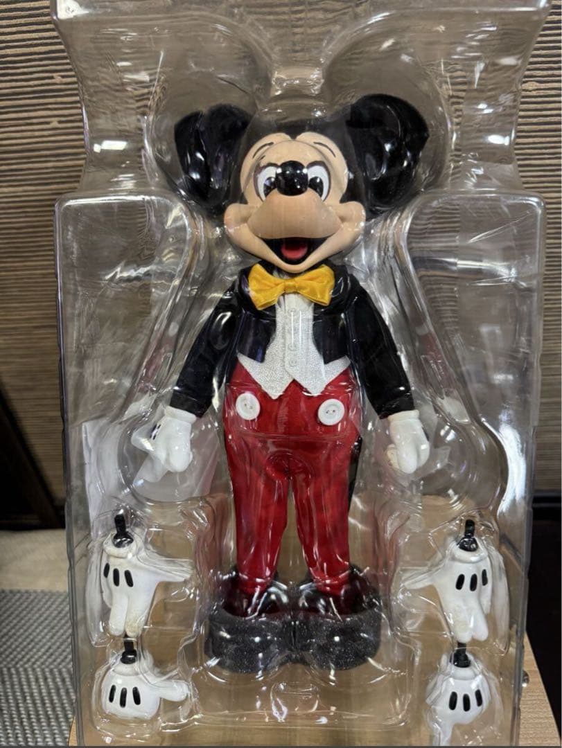 Disneyディズニー ミッキーマウス アクションフィギュアタキシード【レア】