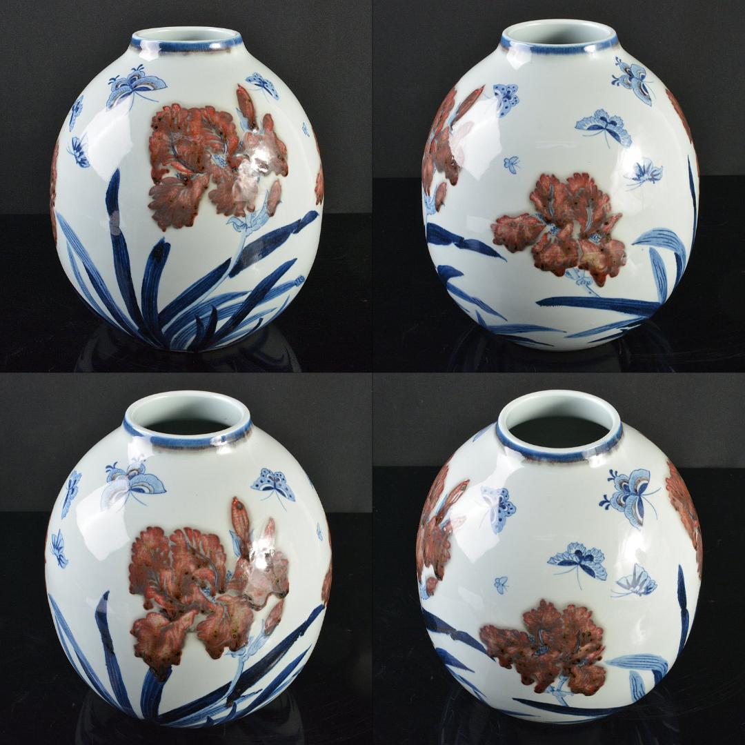 中国　景徳鎮　工芸美術師　許錫媽作　青花釉裏紅花蝶文瓶　證書付　G　R6191B
