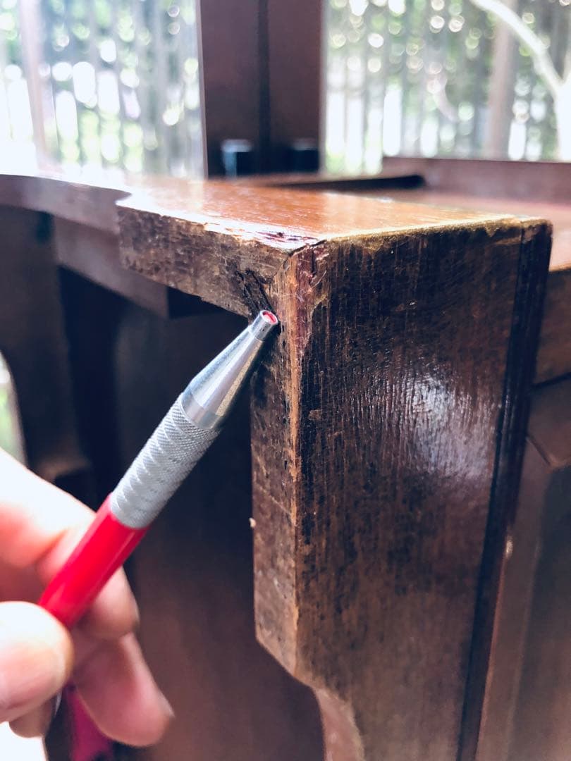 【米国アンティーク】vintageナイトテーブル／真鍮取っ手×ターンドレッグ