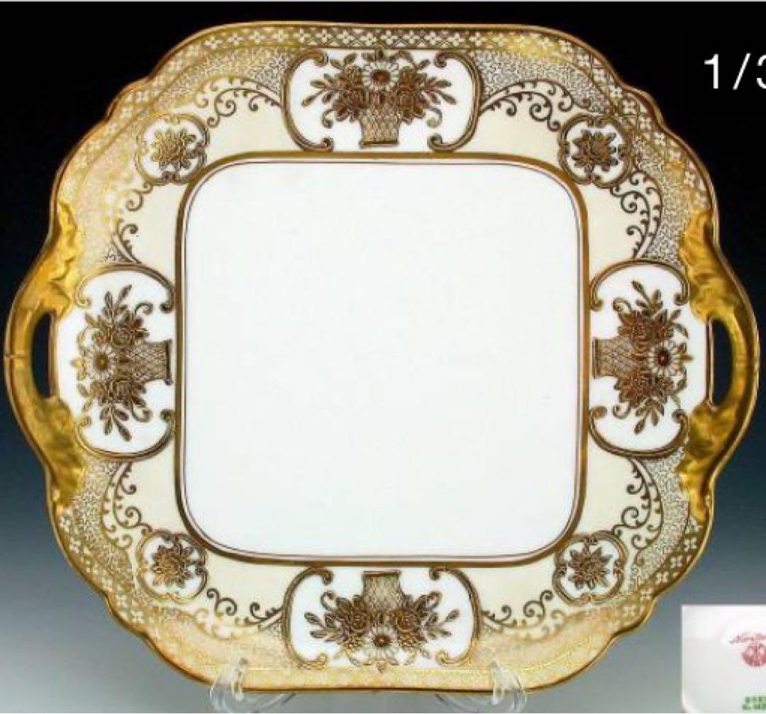 金色装飾の四角形サービングプレート