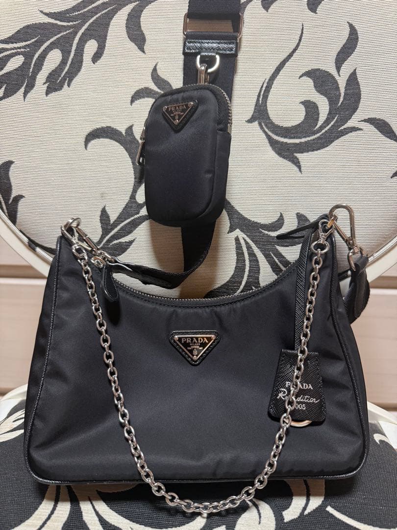 PRADA Re-Edition 2005 Re-Nylon バッグ