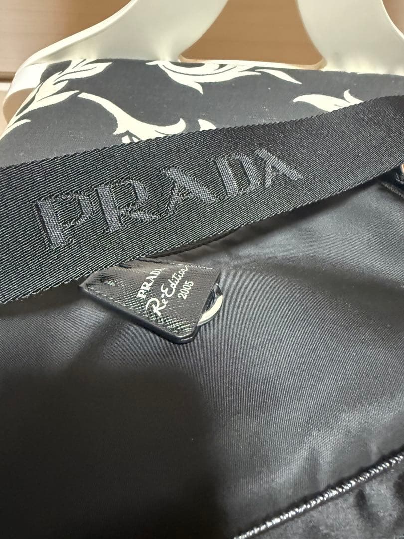 PRADA Re-Edition 2005 Re-Nylon バッグ