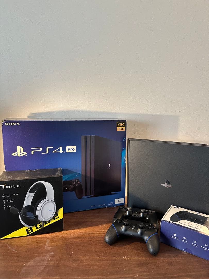 PS4 Pro 本体　1TB 初期化済み