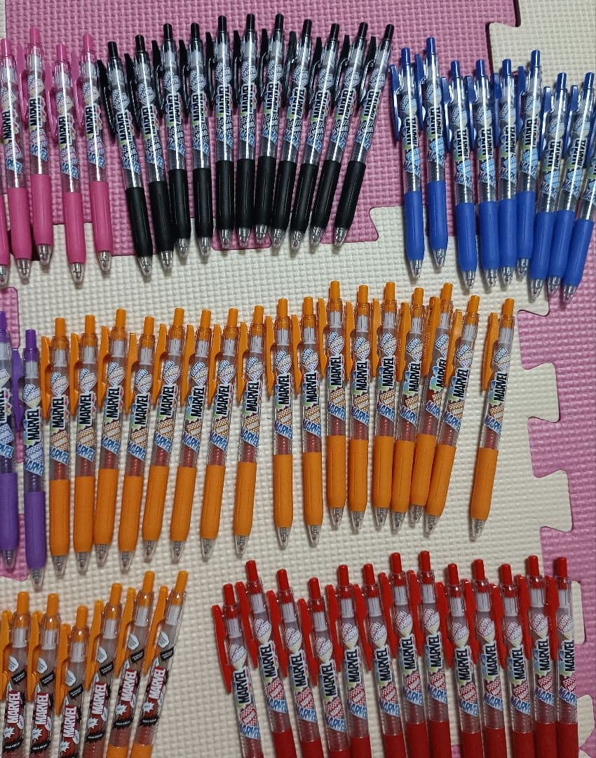 サラサ限定マーベルボールペン134本