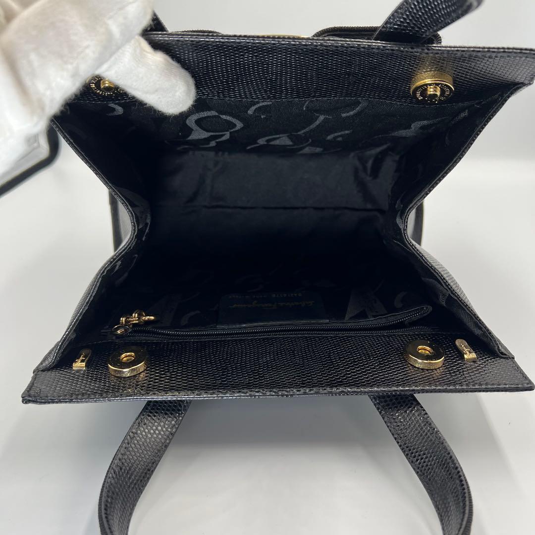 フェラガモ ヴァラ金具 型押し ハンドバッグ 黒 レザー ゴールド