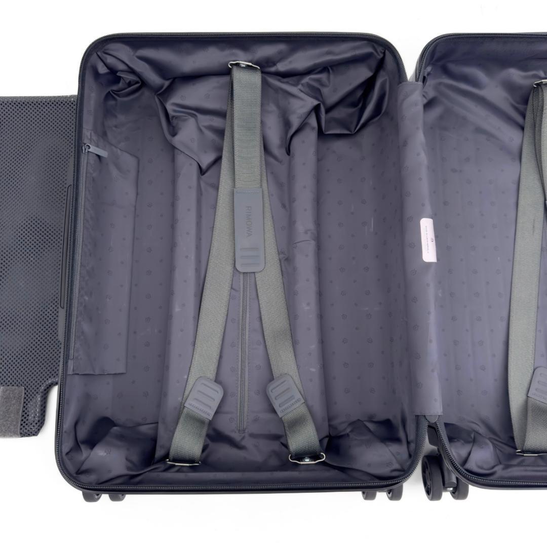 美品 リモワ エッセンシャルキャビンS 機内持ち込み 34L マットブラック