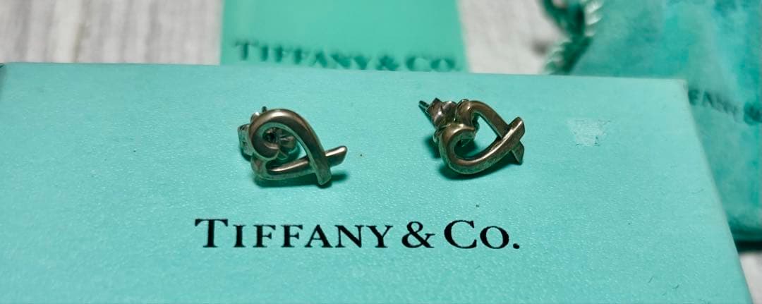Tiffany ティファニー　ラビングハートピアス