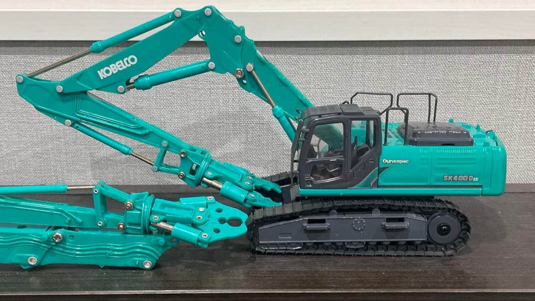 京商　1/43 UD Quon GW 6×4 重機運搬用セミトレーラ　おまけ付