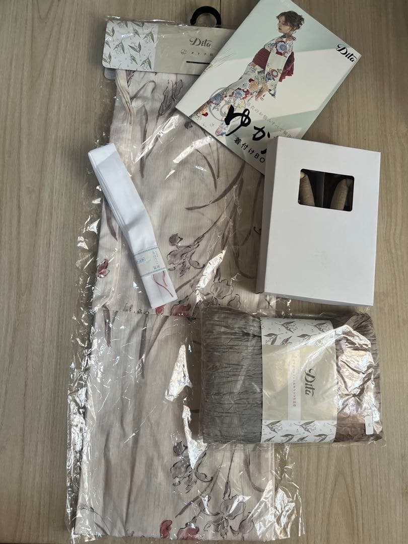 未使用　ディータ　浴衣　セット　花柄　ピンク　兵児帯　グラデーション　グレー