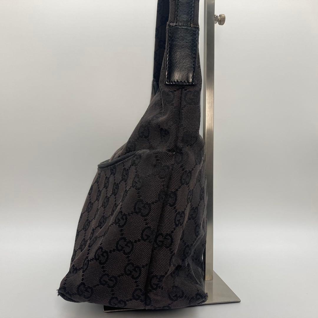 GUCCI グッチ　ワンショルダーバッグ　GGキャンバス　ハンドバッグ　黒