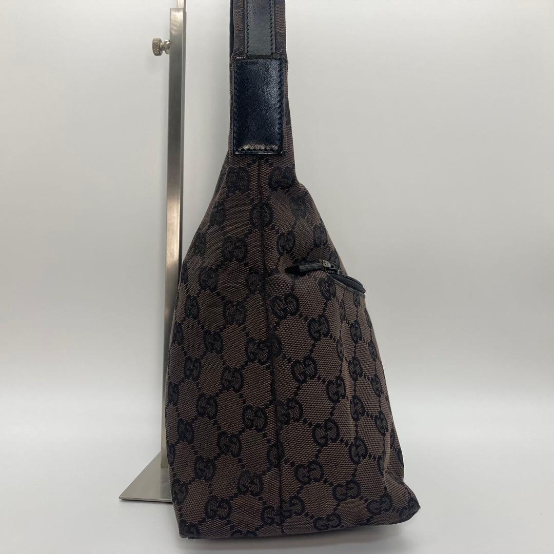 GUCCI グッチ　ワンショルダーバッグ　GGキャンバス　ハンドバッグ　黒