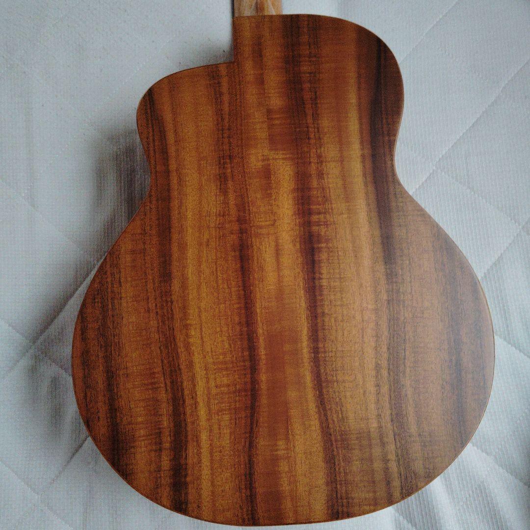 aNueNue （アヌエヌエ）M30　トップ単板、オールアカシアギター