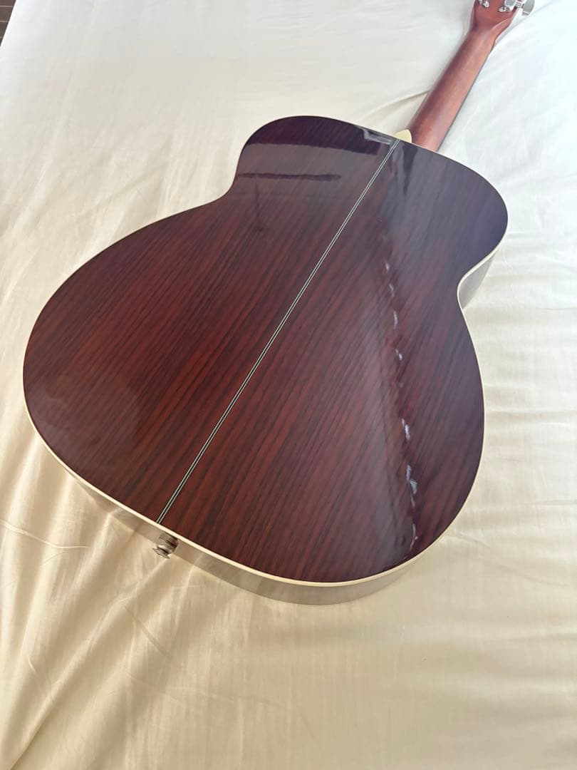 美品　Morrisアコースティックギター　ピック他4点付き！