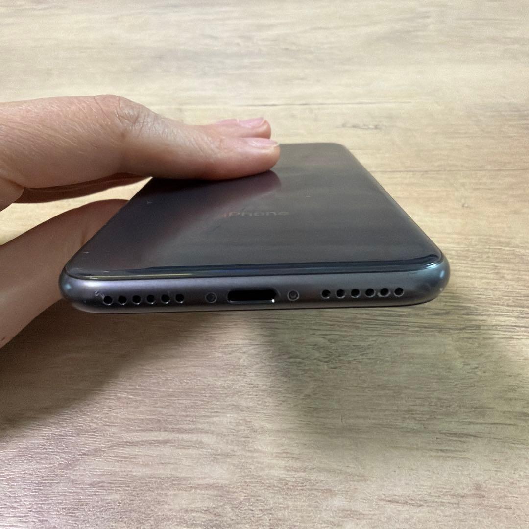 iPhone8 64GB スペースグレイ 本体