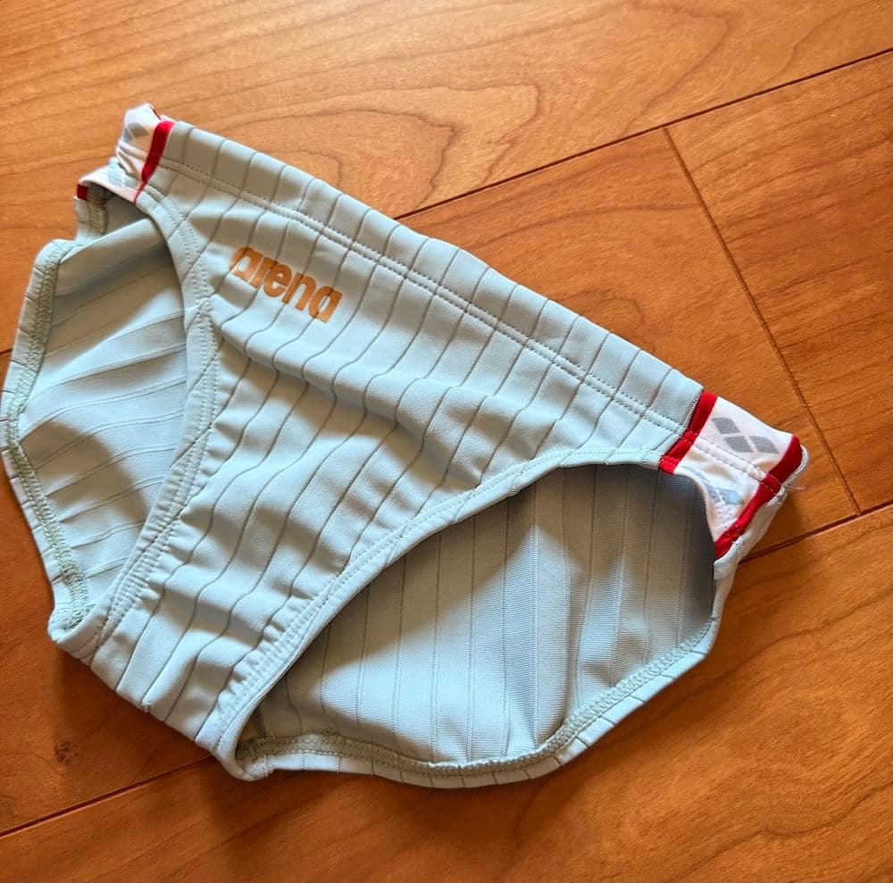 【美品】ARENA ダブルマット ARN2027 ゴールドロゴ Sサイズ 競パン