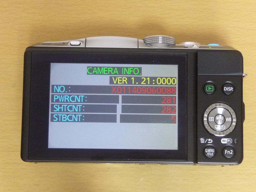 Panasonic LUMIX DMC-GF6W-K 及び アクセサリー他