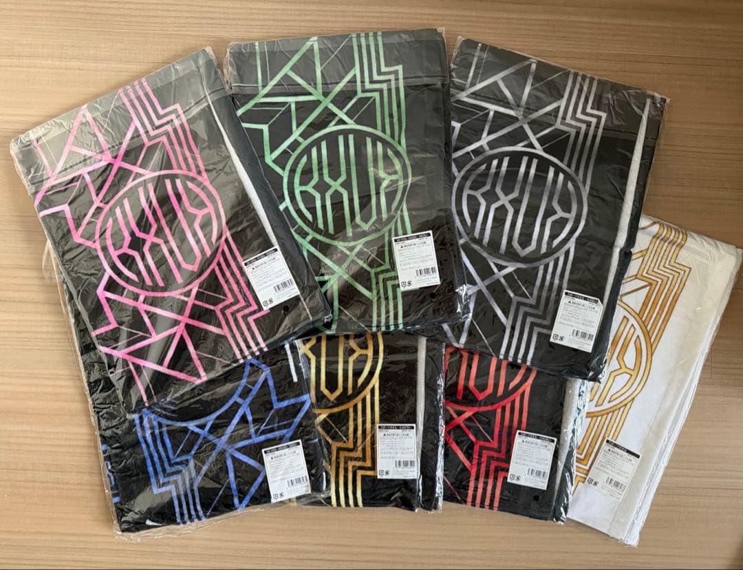 107 倖田來未 / LIVE TOUR 2016 限定タオル＋通常タオルセット