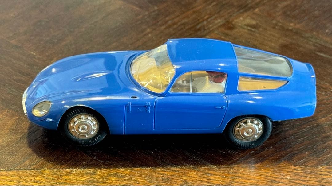 a*h様 1/24 scalextric スケーレックス アルファTZ スロット