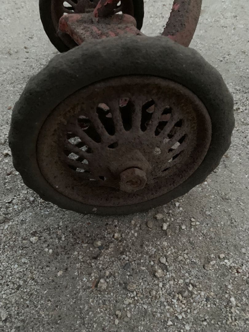 約50年前新車で購入　レトロ  アンティーク　ガーデン 三輪車 オブジェ 昭和